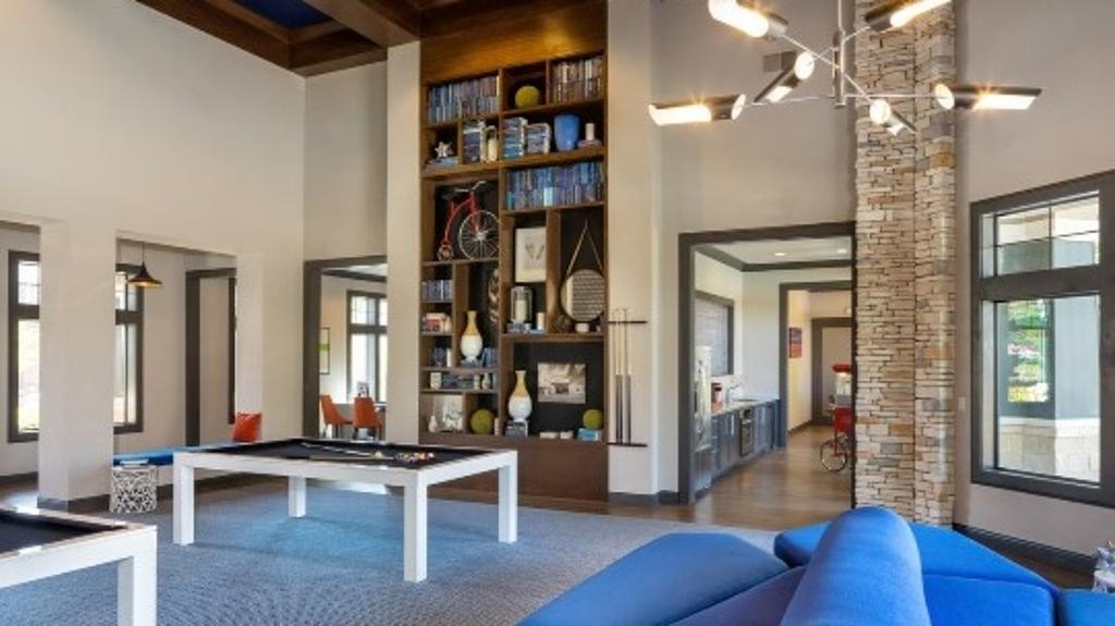 Centreport Lake Luxury Apartments IUCN Water